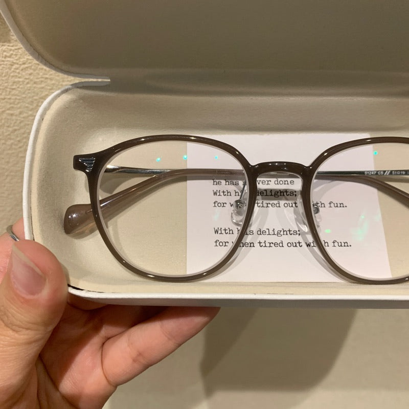 Classic Round Eyeglass Frames with a Keyhole-Style Bridge, Five Frame Colors