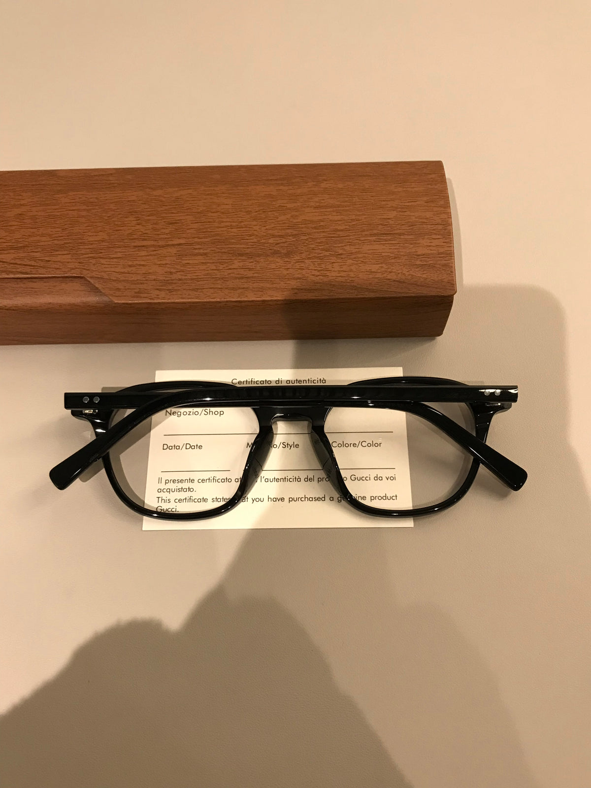 Retro Eyeglass Frames with a Rounded Front and Broad Temples, Four Colors