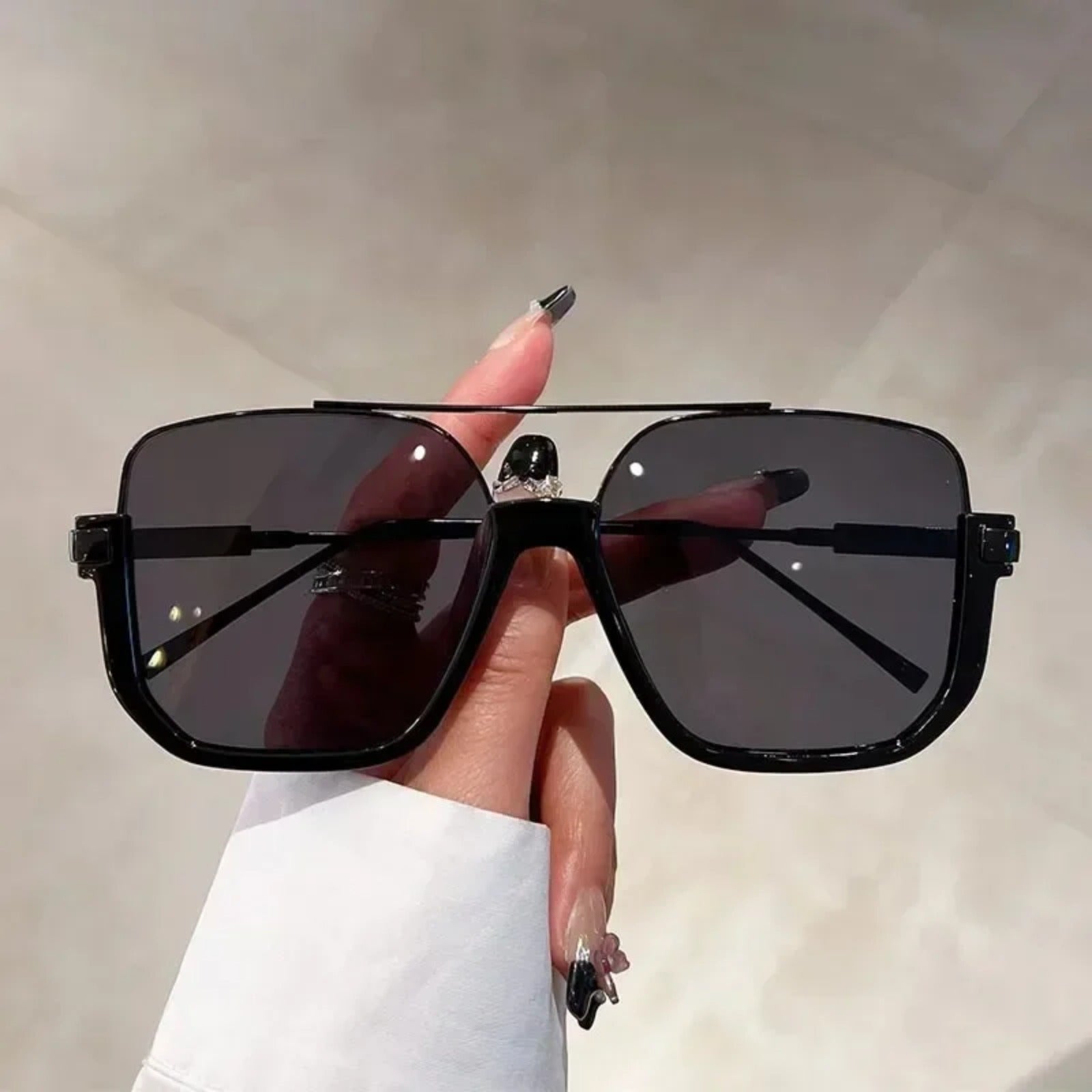 Oversized Square UV400 Sunglasses | Bold Women’s Fashion Shades – CINILY UK - Black