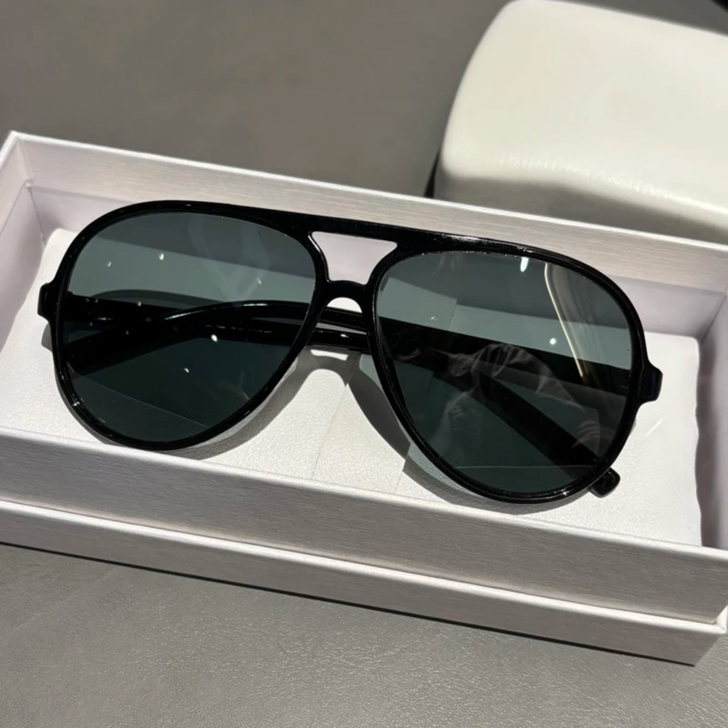 Plastic Pilot Polarized UV400 Sunglasses