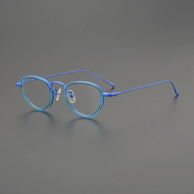 Titanium Cat Eye Prescription Eyeglasses | Stylish Lightweight Rx Glasses Online – CINILY UK temple detail