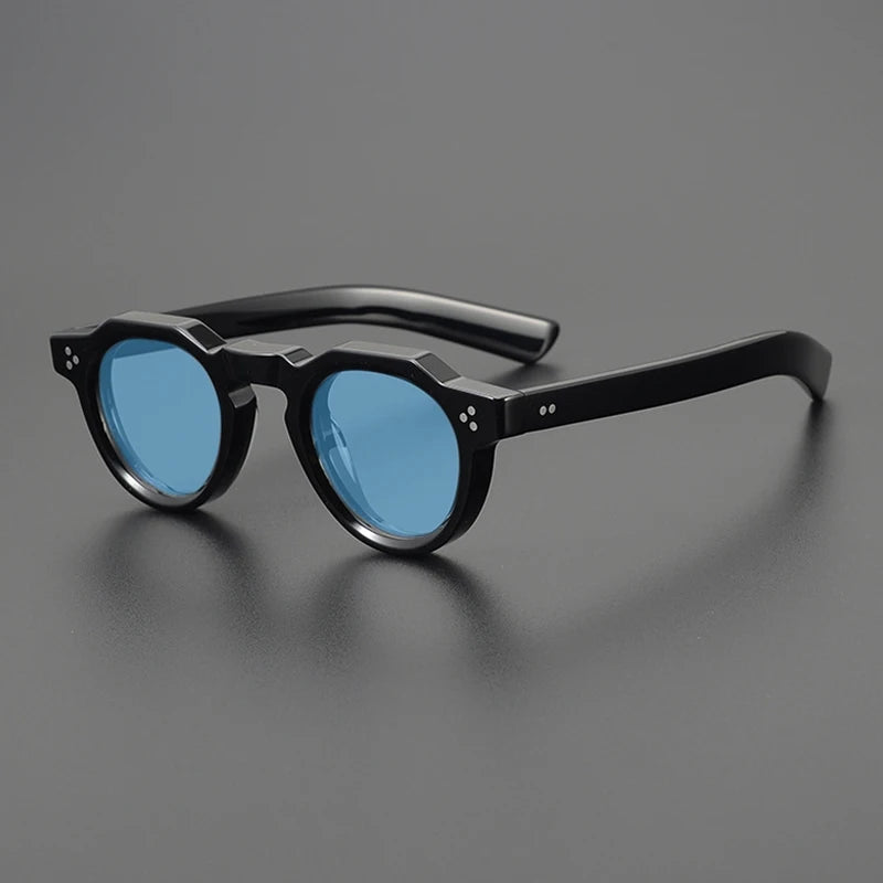 Vintage Polarised Acetate Sunglasses with UV400 Protection and a Small Fit - Black