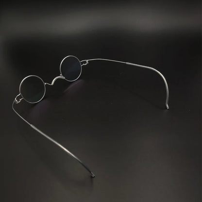 Vintage Round Prescription Glasses | Anti-Blue Light | Small Frame frame detail