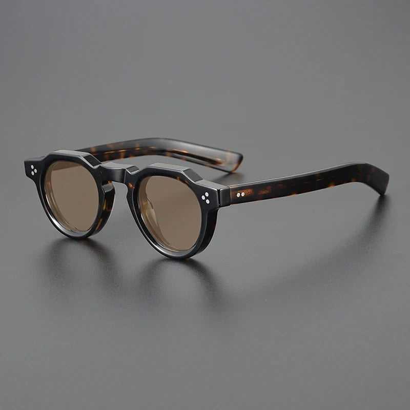 Vintage Polarised Acetate Sunglasses with UV400 Protection and a Small Fit - Tortoise