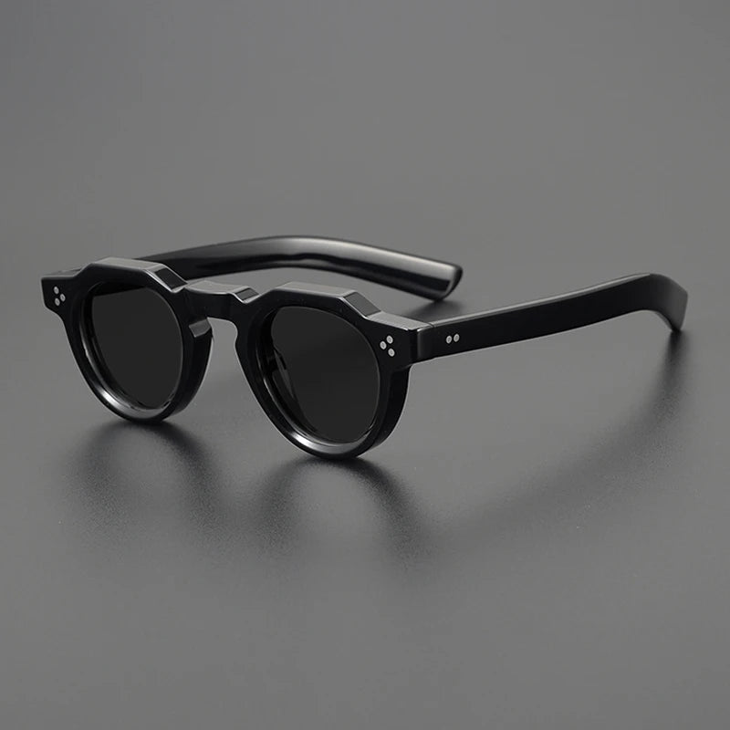 Vintage Polarised Acetate Sunglasses with UV400 Protection and a Small Fit - Black