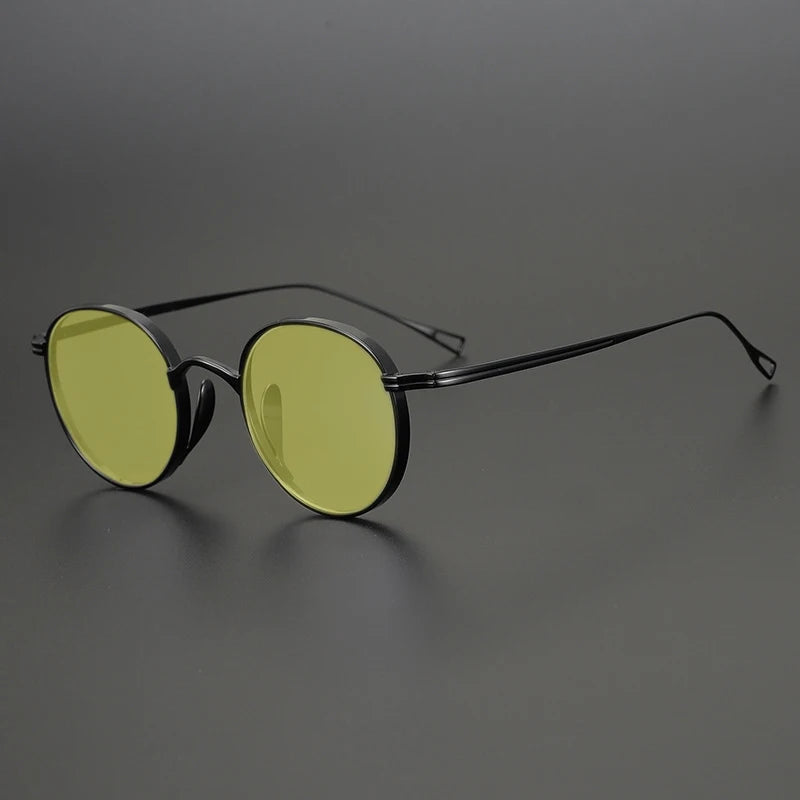 Ultra-Light Pure Titanium Polarised Sunglasses | Vintage Round - Black