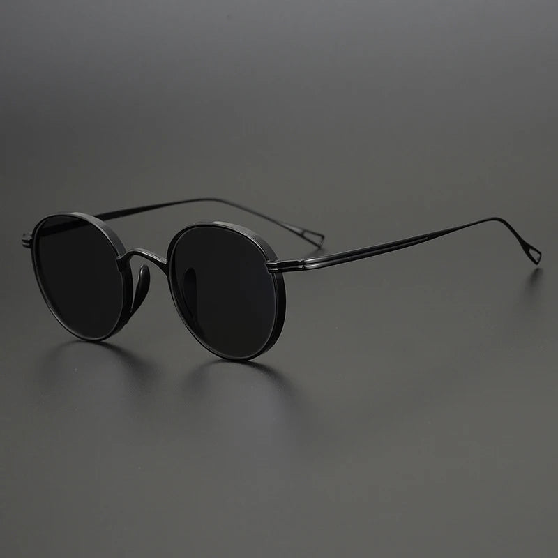 Ultra-Light Pure Titanium Polarised Sunglasses | Vintage Round - Black