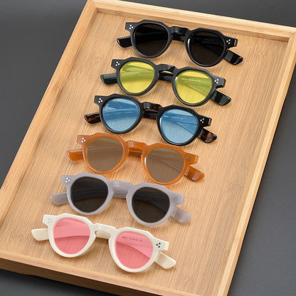 Vintage Polarised Acetate Sunglasses with UV400 Protection and a Small Fit temple detail