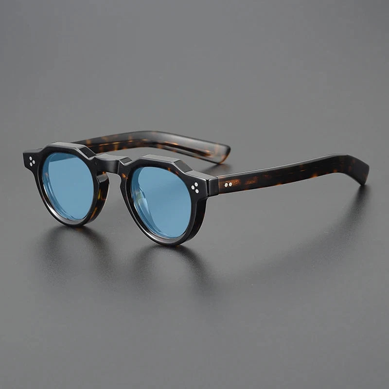 Vintage Polarised Acetate Sunglasses with UV400 Protection and a Small Fit - Tortoise