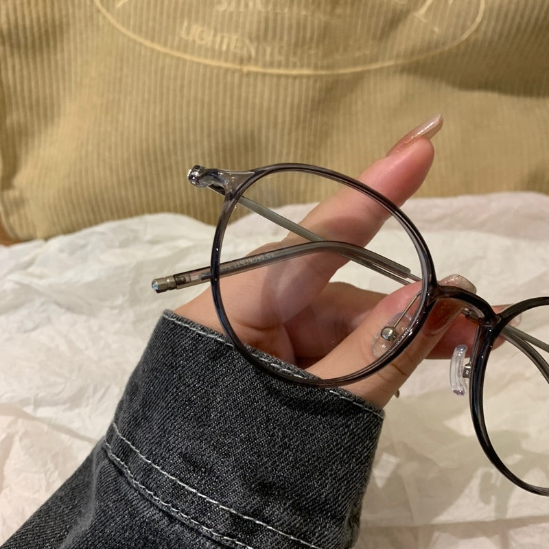 Round Eyeglass Frames with Thin Rims, Transparent Gray or Cool Tea Bro lens detail