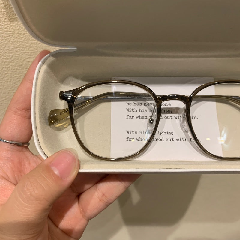 Classic Round Eyeglass Frames with a Keyhole-Style Bridge, Five Frame frame detail