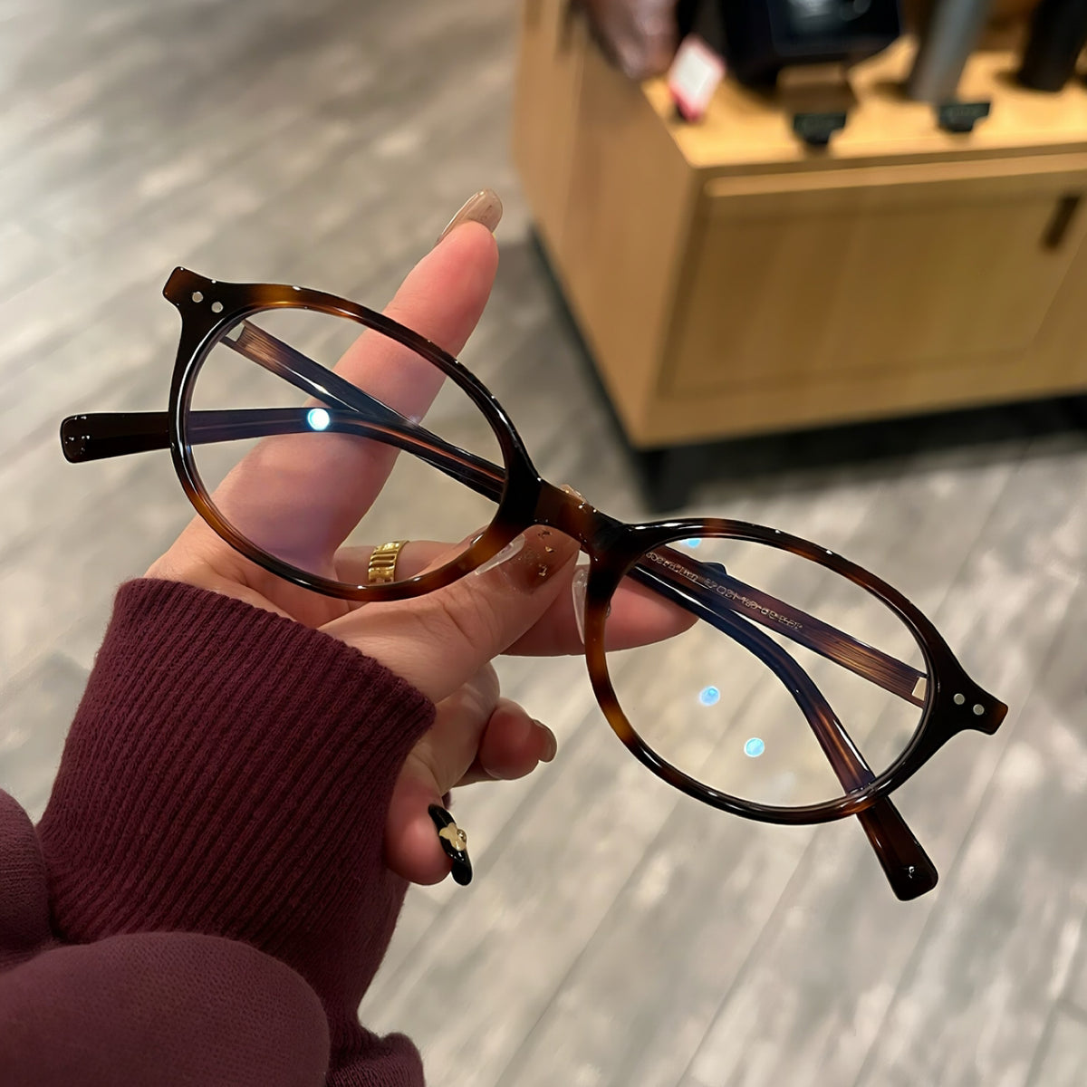 Retro Rounded Square Eyeglass Frames with Broad Rims, Tortoiseshell temple detail