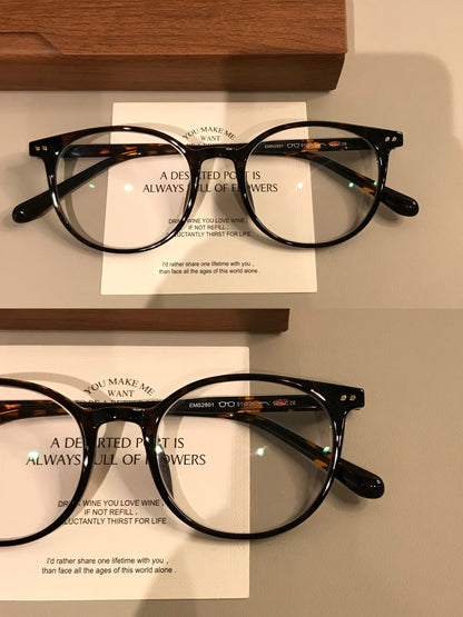 Retro Round Eyeglass Frames with a Keyhole-Style Bridge, Tortoiseshell side view