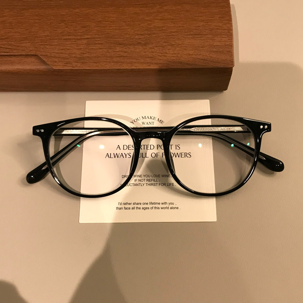 Retro Round Eyeglass Frames with a Keyhole-Style Bridge, Tortoiseshell - Black